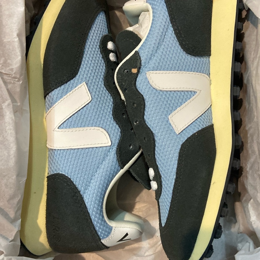 Veja Rio Branco steel White size 6